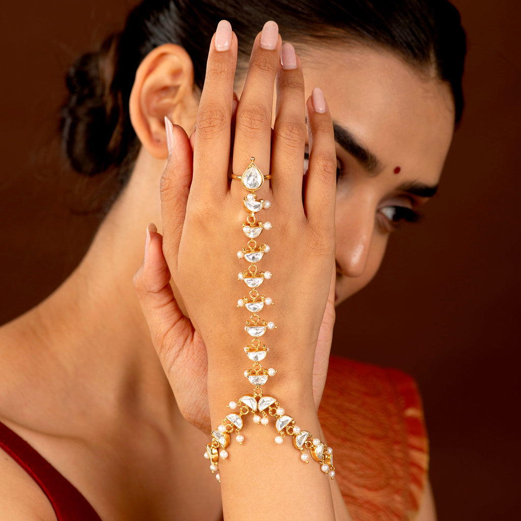 Silver Kundan Haath Phool with Delicate Pearl Accents