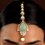 Silver Polki Maang Tikka with Pear-Cut Green Stone