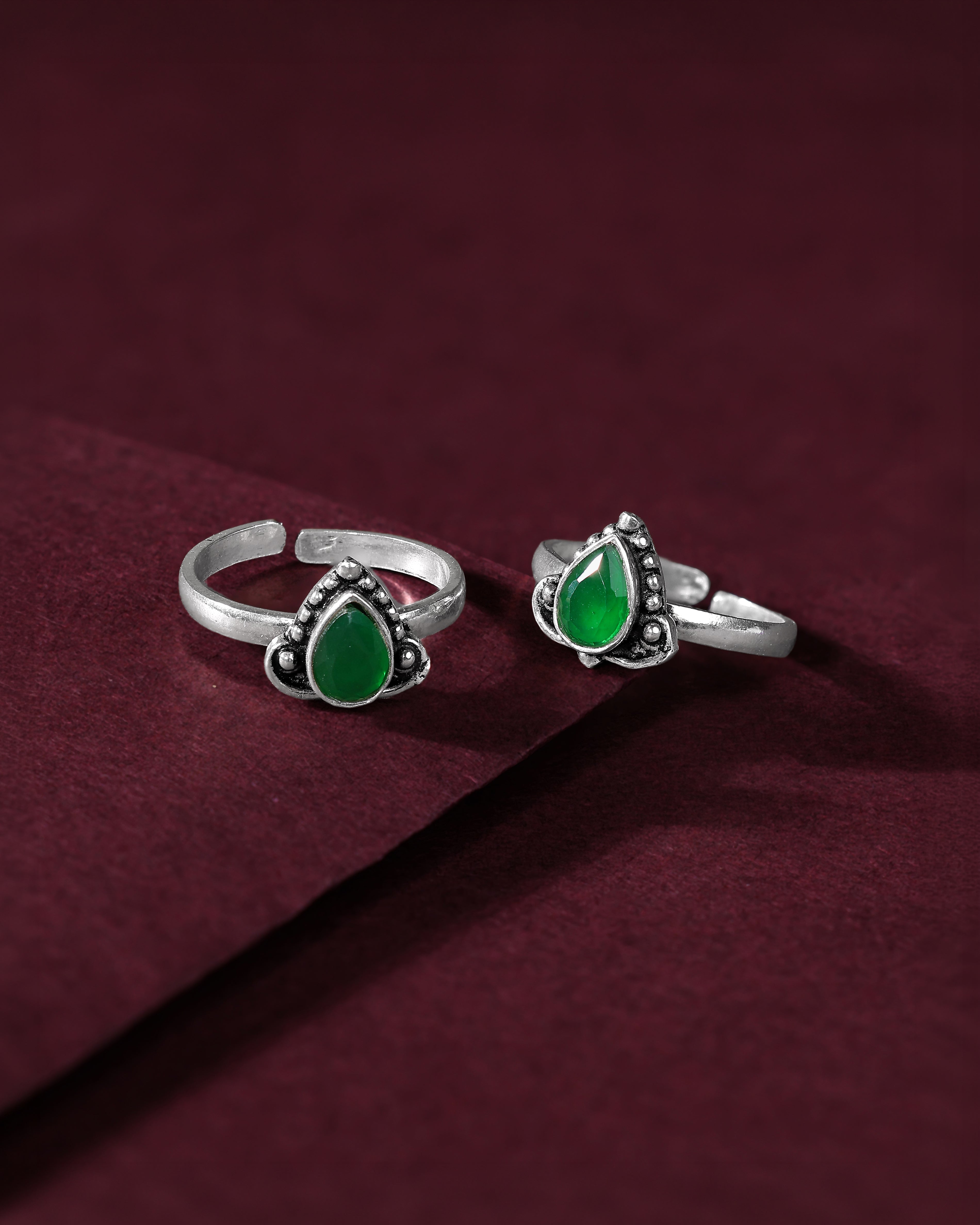 Oxidized Silver Green Stone Teardrop Toe Rings