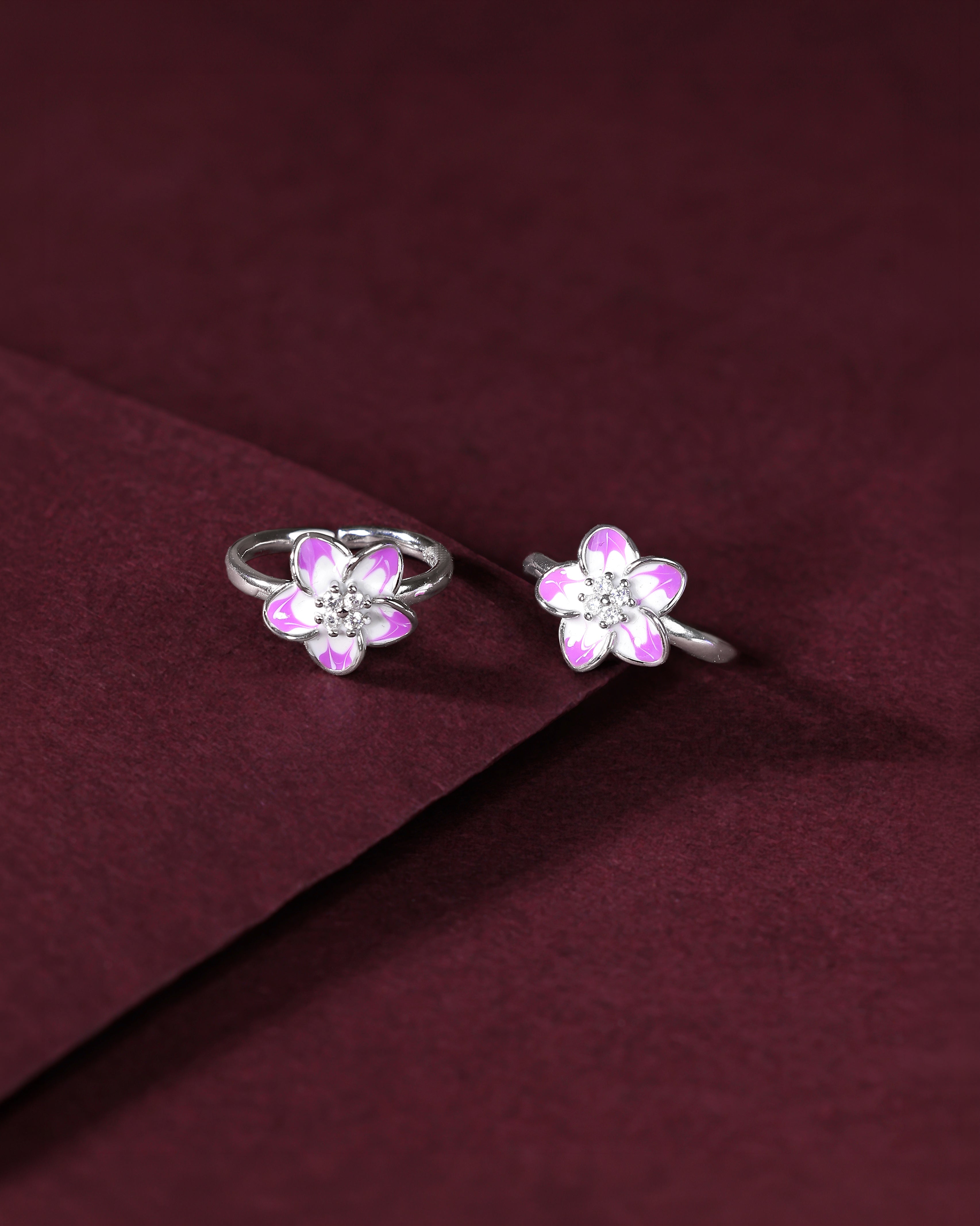 Bloom 92.5 Silver Floral Toe Rings
