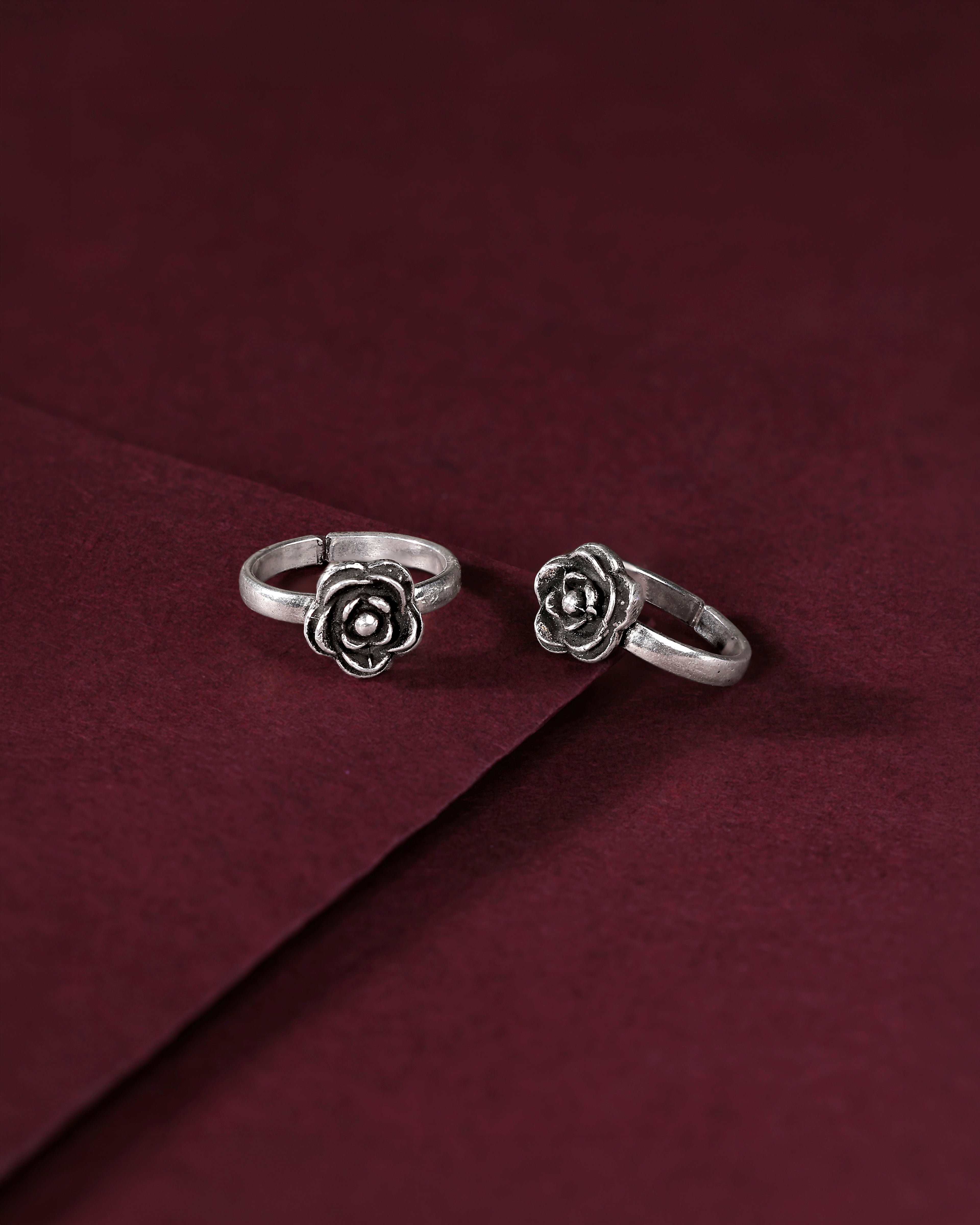 Pure 92.5 Silver Floral Toe Rings