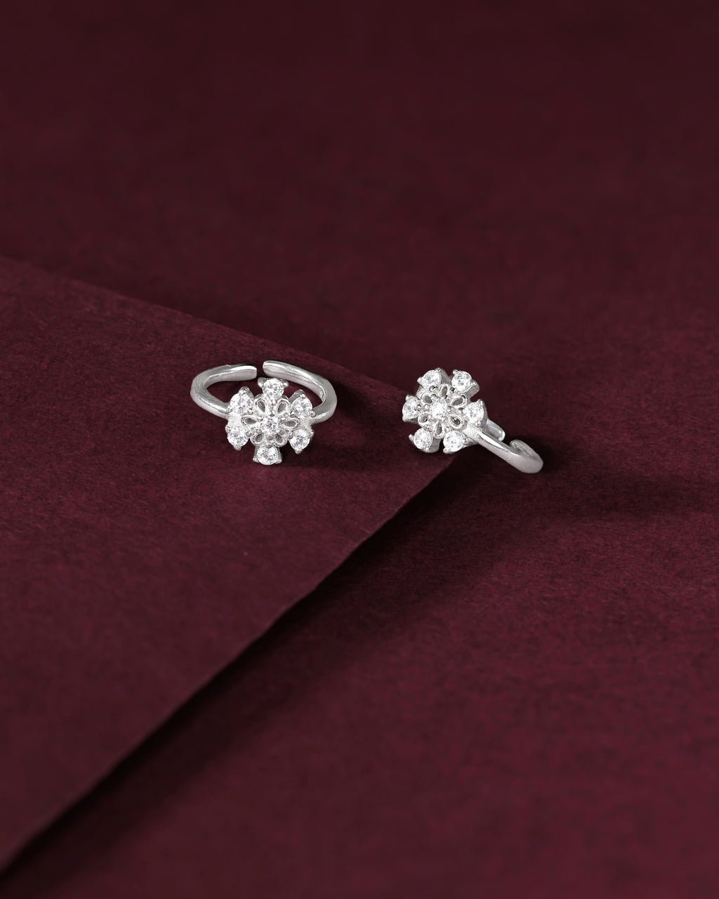 Silver Sparkling Floral Toe Rings