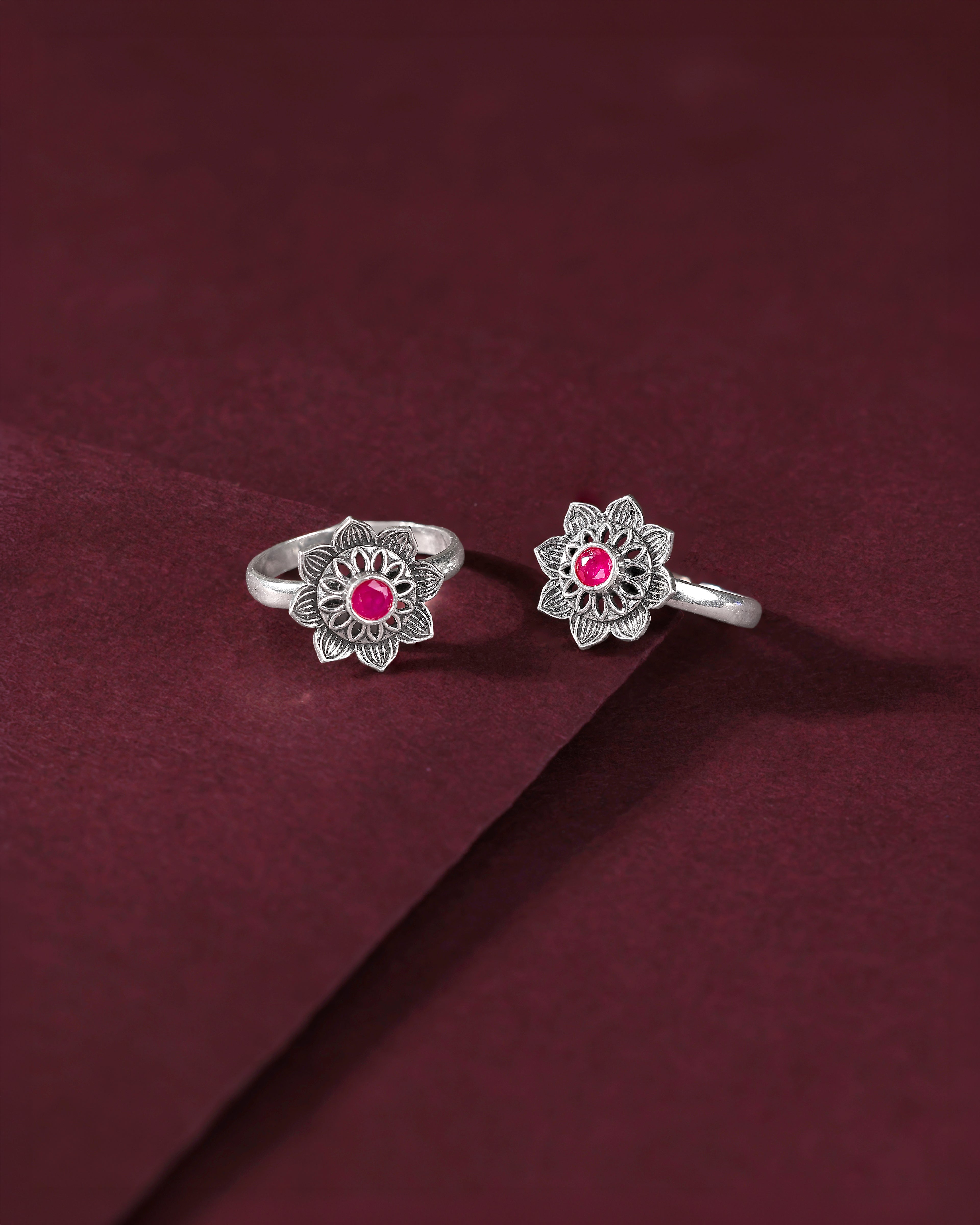 Pure 92.5 Silver Lotus-Bloom Toe Rings with Red Centre Stone