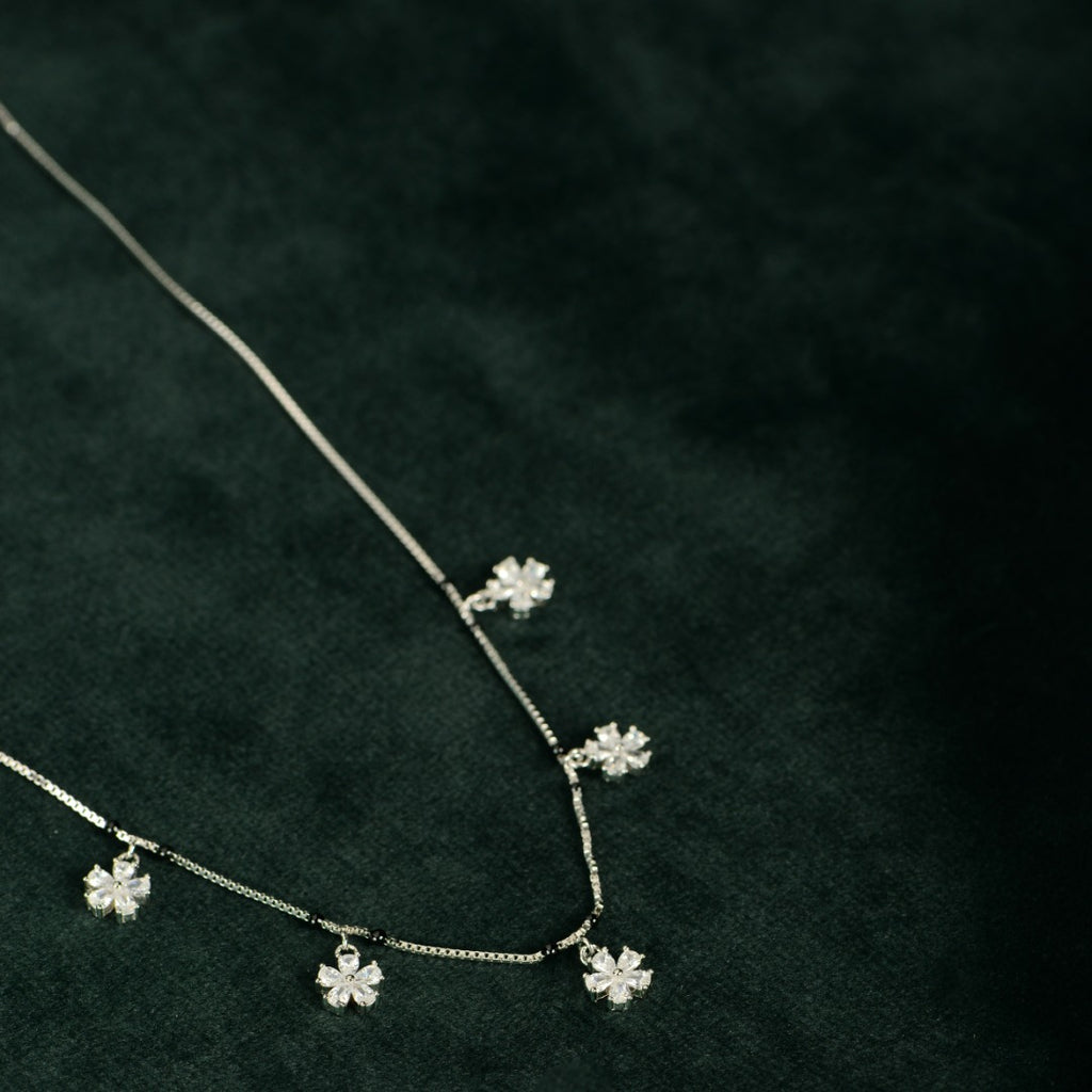 Silver Floral Elegant Chain