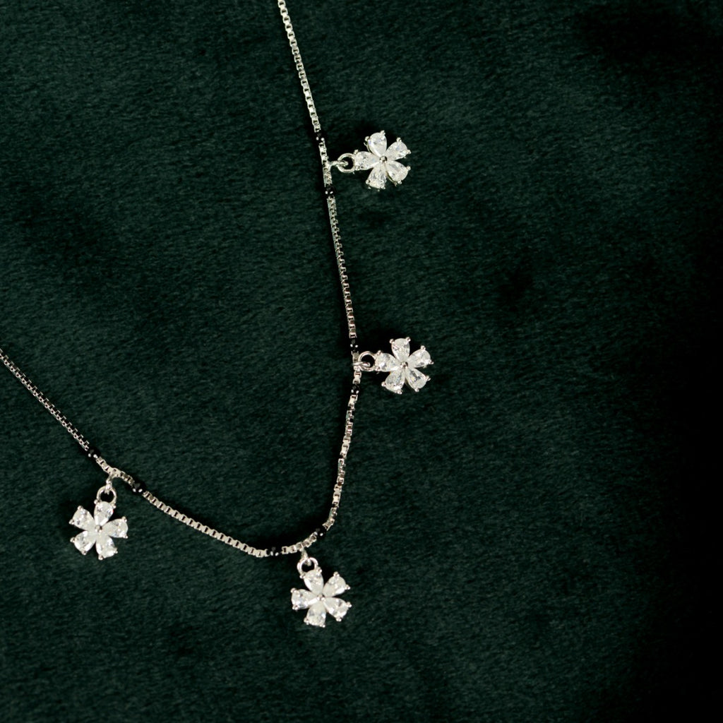 Silver Floral Elegant Chain