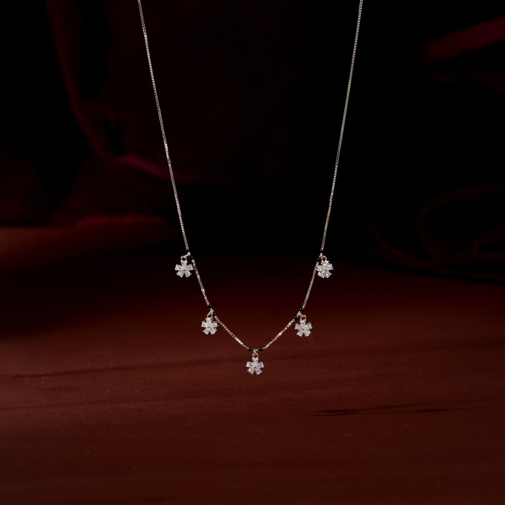 Silver Floral Elegant Chain