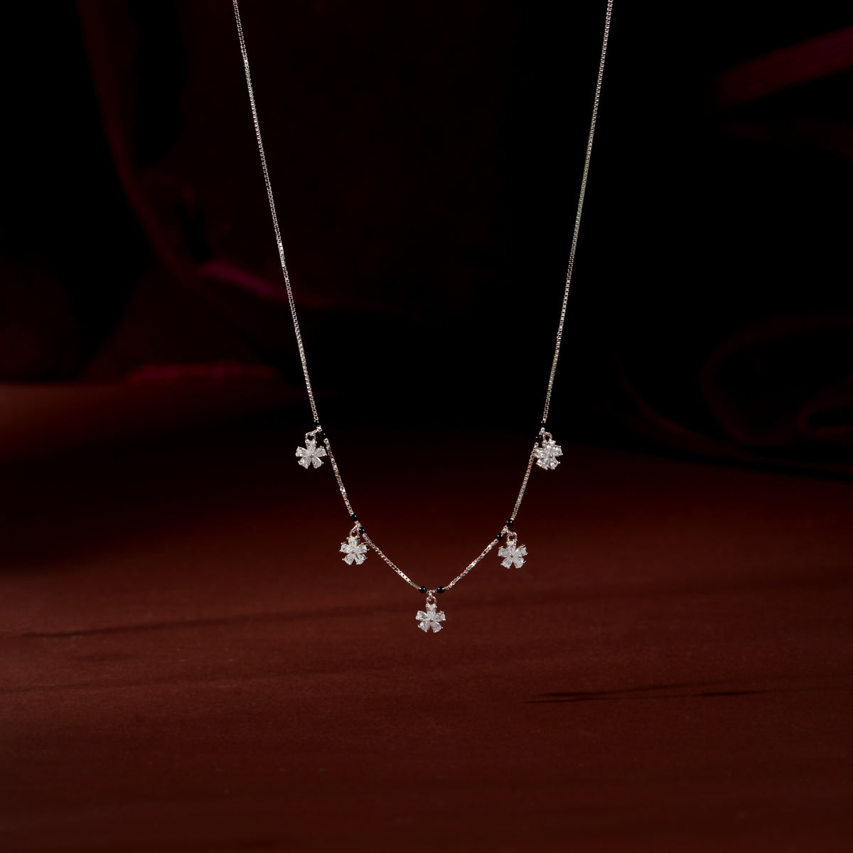 Silver Floral Elegant Chain