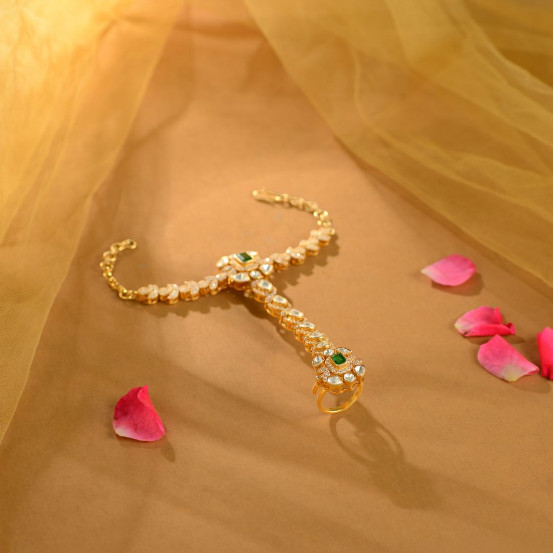 92.5 Sterling Silver Emerald Kundan Hathphool