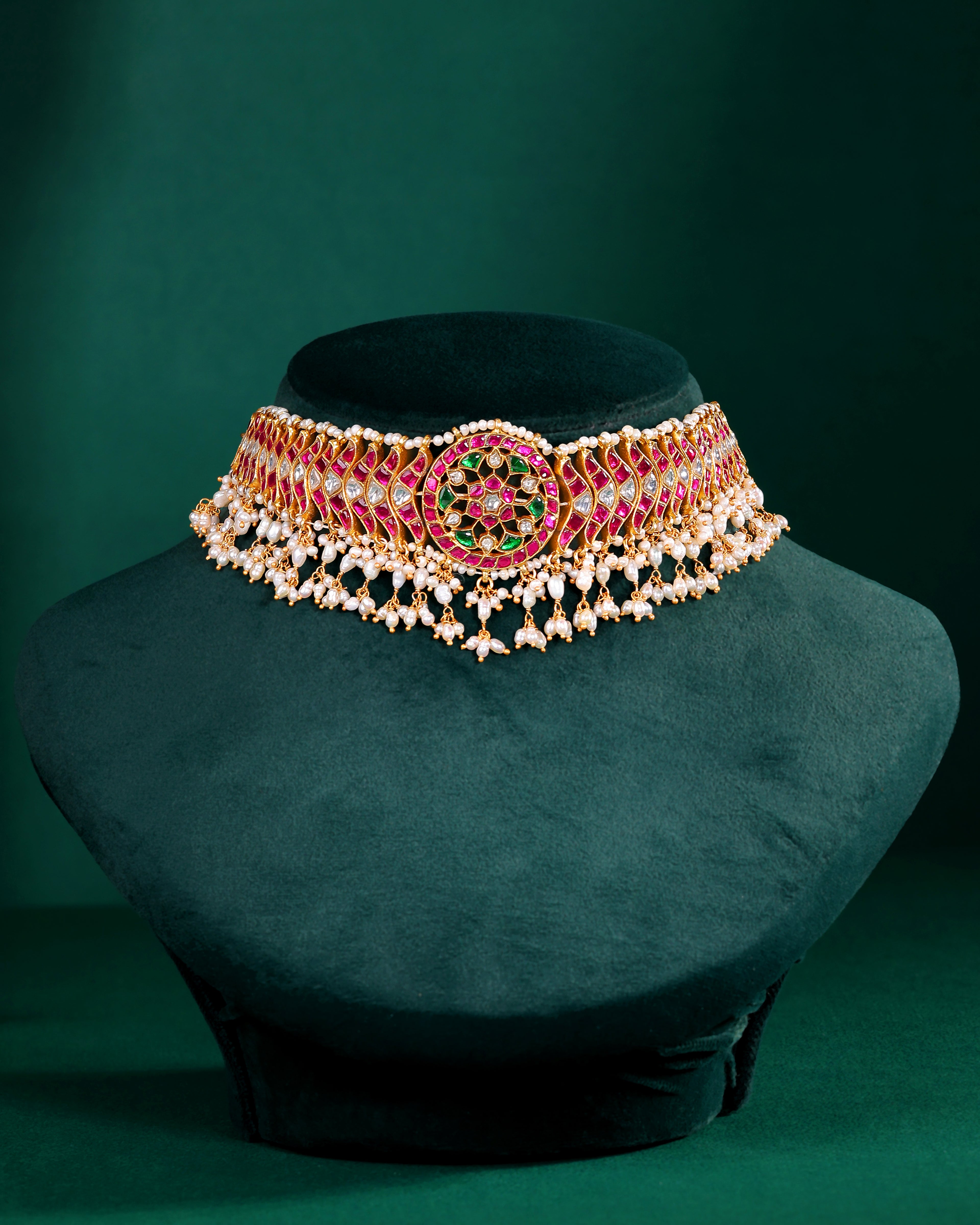 Royal Floral Kundan Pattern Choker in Silver