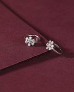 Silver Sparkling Floral Toe Rings