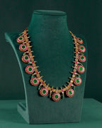 Silver Kundan Pattern Bottu Necklace with Green Beads