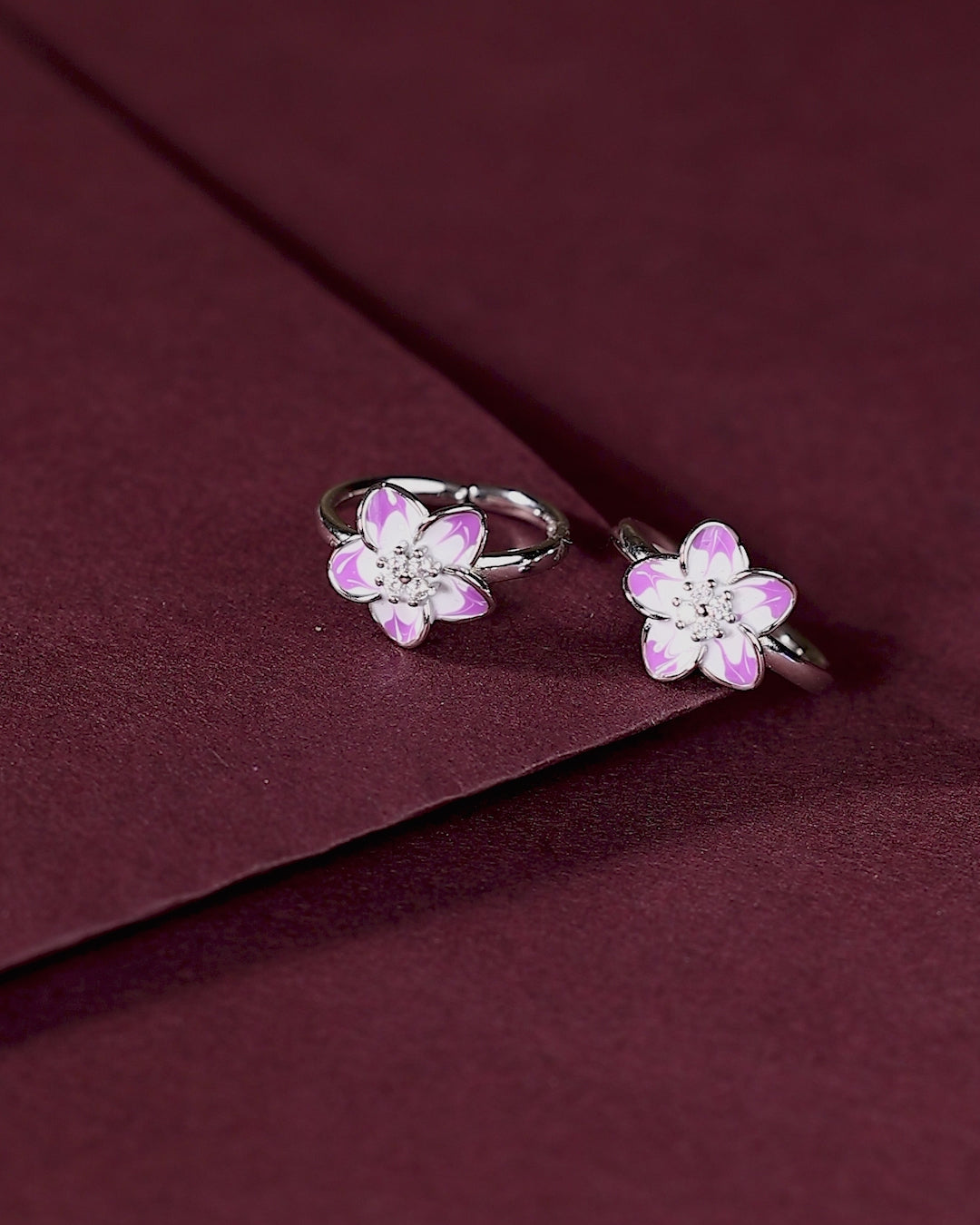 Bloom 92.5 Silver Floral Toe Rings
