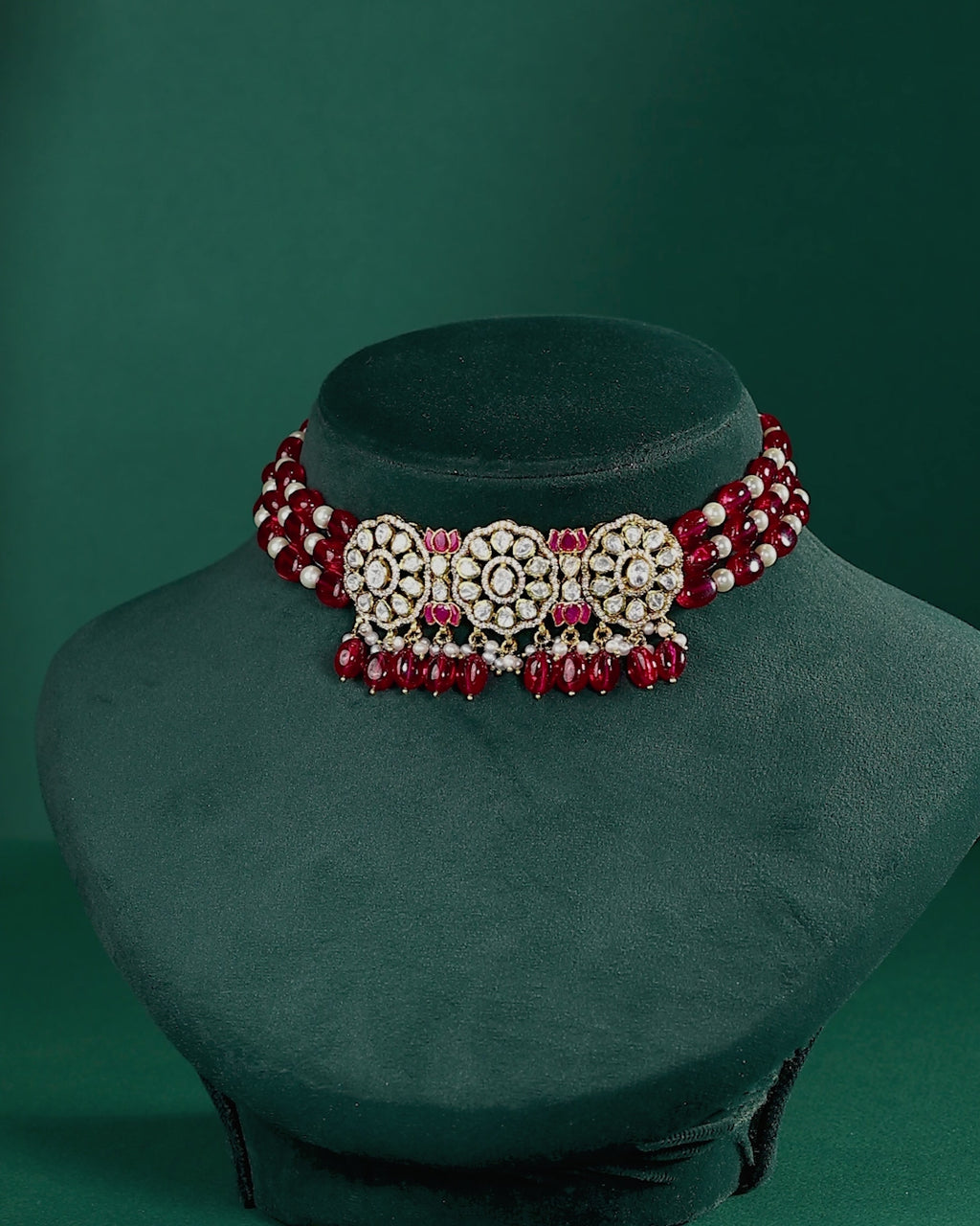 Silver Floral Medallion Choker